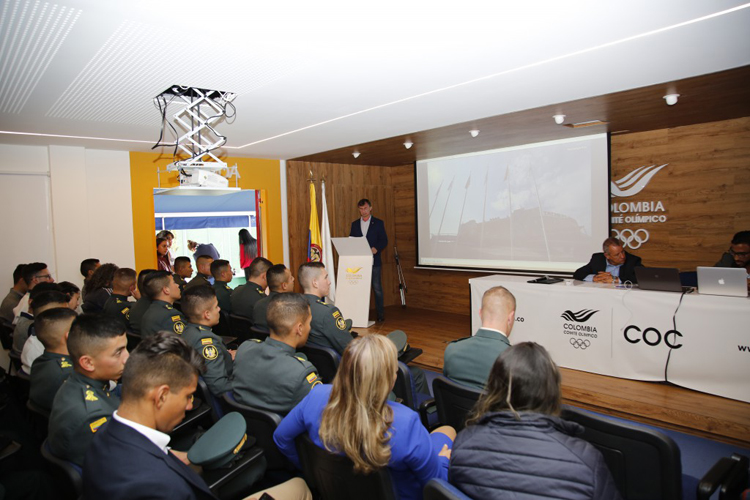 Конференция по развитию студенческого самбо прошла в НОК Колумбии